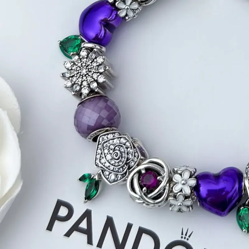 Pulsera temática morada 