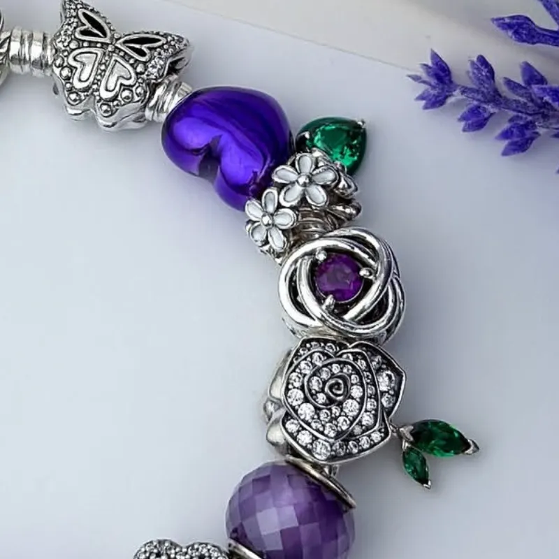 Pulsera temática morada 