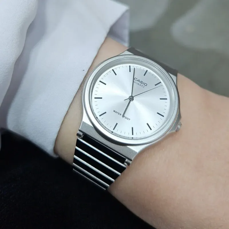 Reloj Casio Analógico Versión WZR 4323