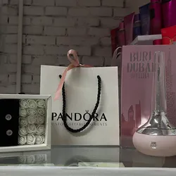 Set arete Pandora + perfume