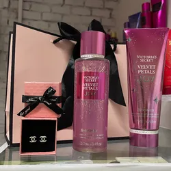 Set aretes Channel+Crema y Splash Victoria Secret