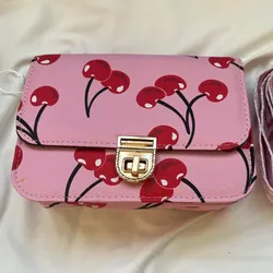 Bolso de Cerezas Rosado 🩷(USD)