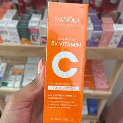 Loción Facial de Vitamina C Y Niacinamida