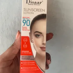 Protector Solar con Color 90 spf