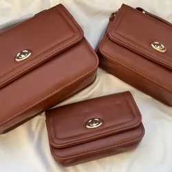 Set de 3 Carteras de Calidad Premium (USD)Color Marrón 