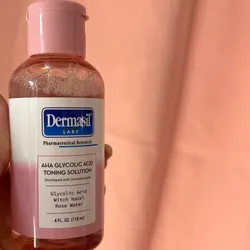 Tónico Facial de Rosas con Ácido Glicólico