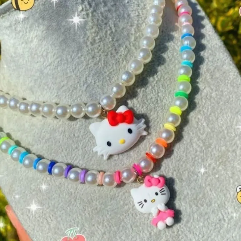 Collares con dijes 
