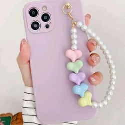 Strap de teléfono con perlas y corazones 