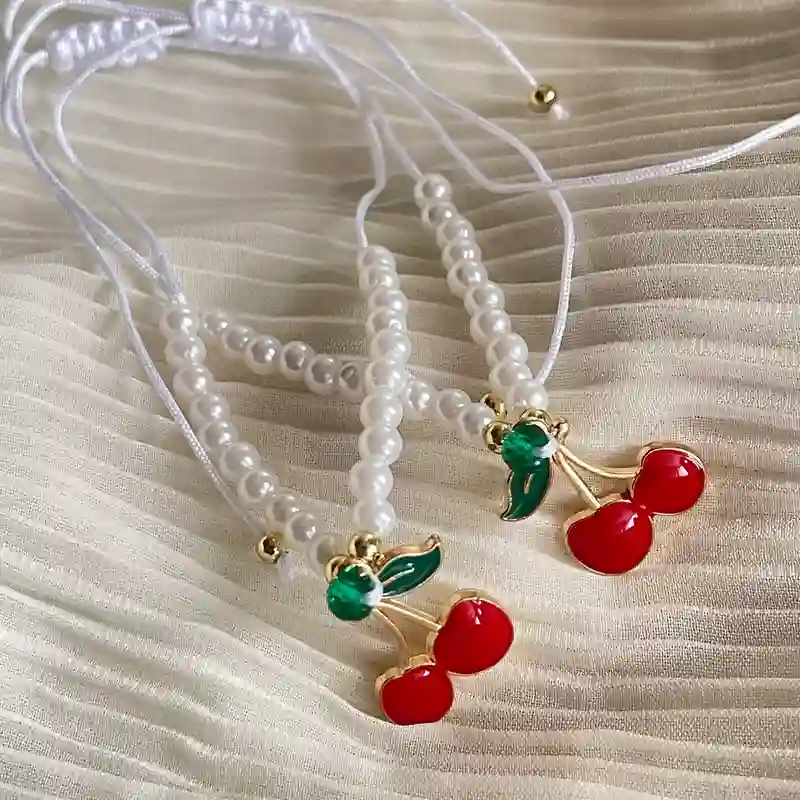 Pulseras perladas  de cereza 