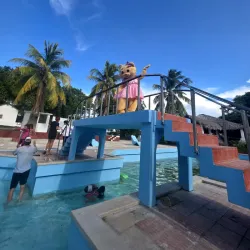 📍Piscina "Villa Azúcar"