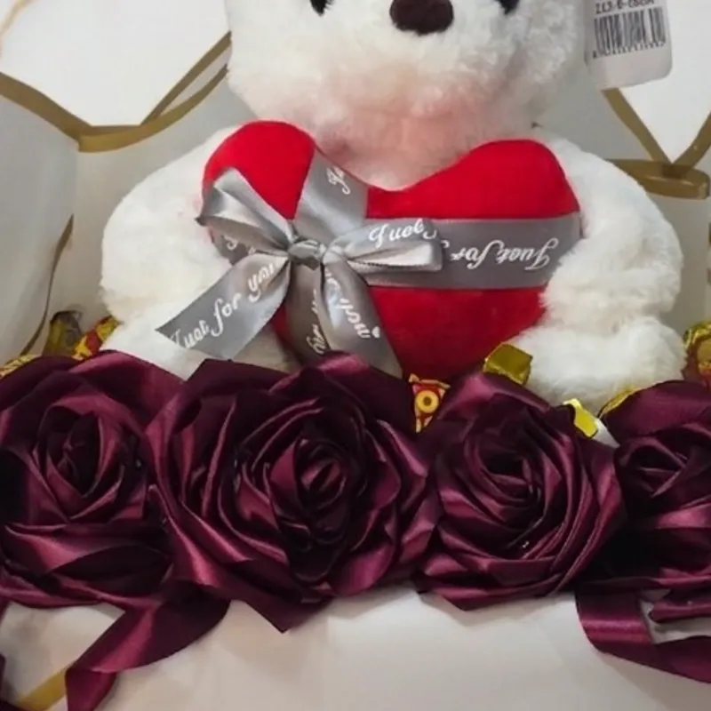 Regalo Sorpresa "Bordeaux Roses"