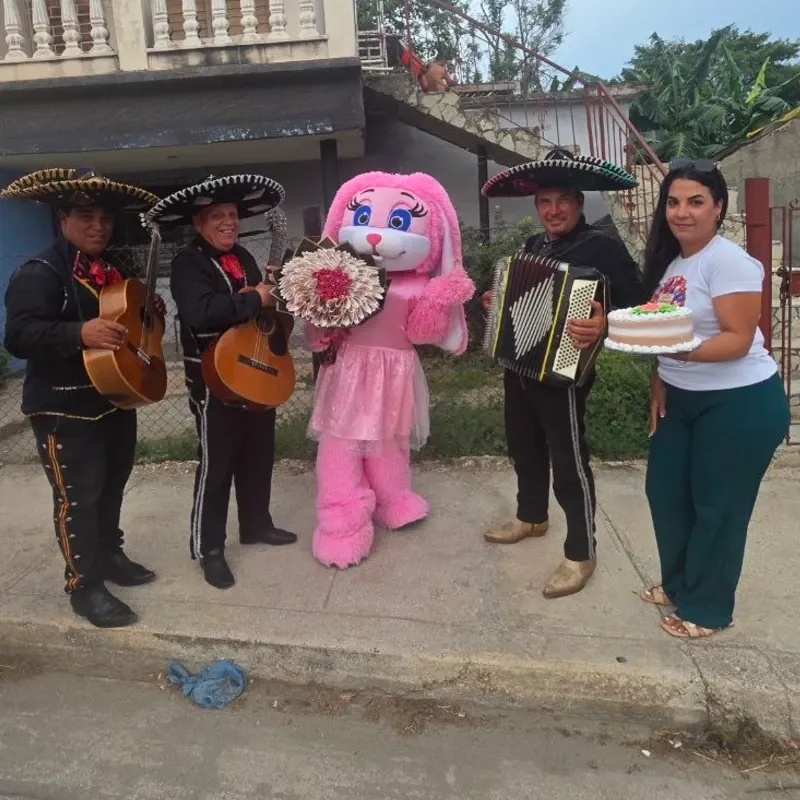Serenata y Show Estelar
