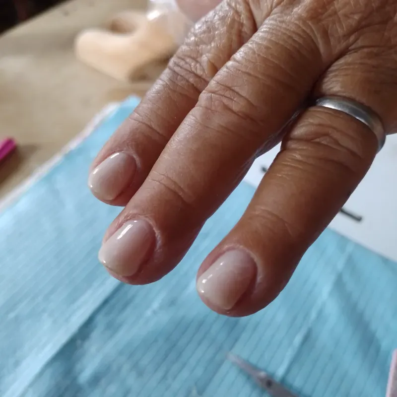 Base Rubber en uñas cortas 