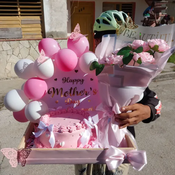 ¡Bienvenid@ a Luz Combos y Regalos Guantánamo! 🎁 💐🎉
⦁ 🎁Regalos personalizados🛍️: tazas, pulóveres, cuadros y accesorios únicos con tu toque especial
⦁ Ramos de rosas: 💐eternas y naturales🌻, ¡el detalle perfecto para toda ocasión especial! 🌹
⦁ Cajas y cestas personalizadas llenas de amor: 🍫🍬dulces, aseo🧽🧼, combos de alimentos 🥩🍖y confituras🍭🍩🍪
⦁ 🔠Letras y 🔢números personalizados: para decorar fiestas y sorprender
⦁ Cakes y 🎈decoraciones🪅: tortas deliciosas y ambientación para cualquier ocasión 🎂
⦁ 📱 Teléfonos y accesorios : fundas, pop sockets y más
⦁ 💳 Remesas familiares: envía amor y apoyo a los tuyos, ¡fácil y seguro! 💸
‼️TODO POR ENCARGOS ‼️
✅️PARA MAS INFORMACIÓN ℹ️ NO DUDE EN CONTACTARNOS
📍GUANTÁNAMO.CUBA 🇨🇺