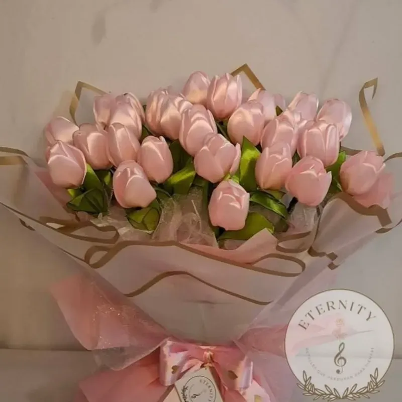 🌷Ramo Buchon de Tulipanes Eternos🌷