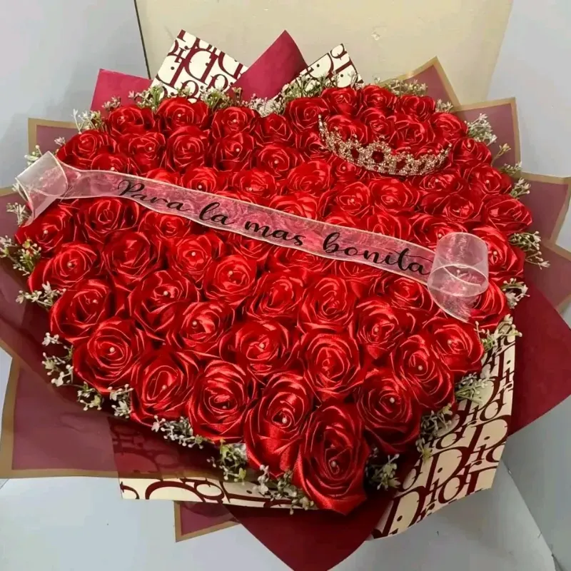 Ramo buchon en forma de corazón 