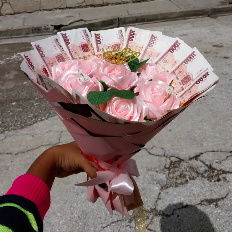 💐🌹Ramo de rosas eternas 🌹