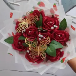 Ramo de Rosas Eternas 