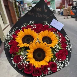 Ramo natural con girasoles 