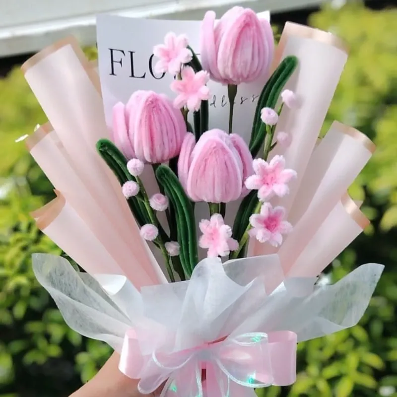 Tulipanes de limpiapipas