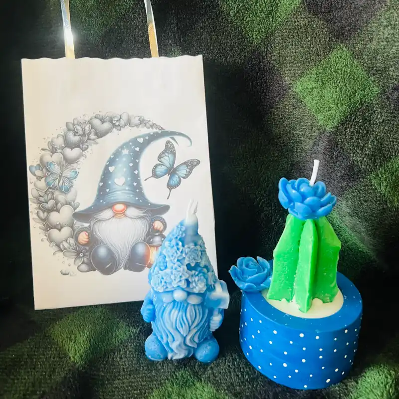 Gnomo azul oscuro 💙