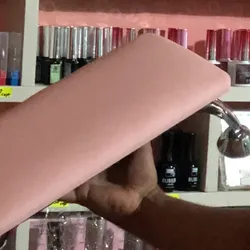 Reposamanos rosado