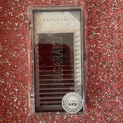 Caja de pestañas Nagaraku 0.07D Mixta