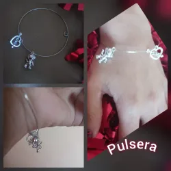 Pulseras