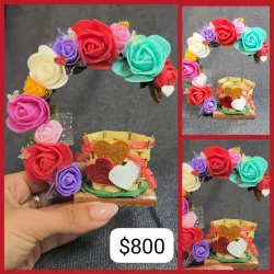 Cesta con arco de flores de foami