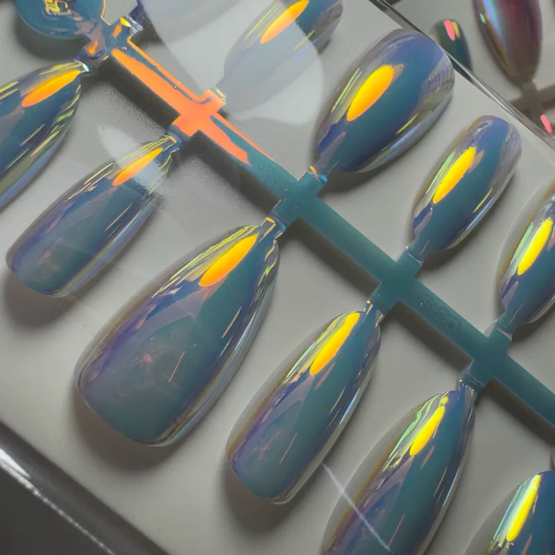 Soft gel aurora 
