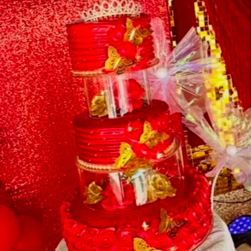 Pastel rojo