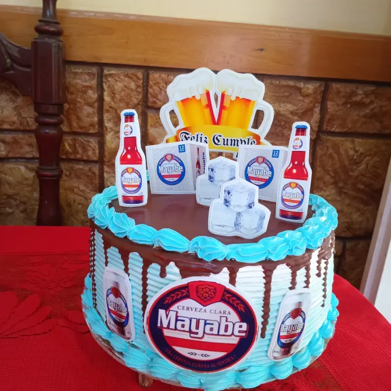 Pastel temática cerveza mayabe