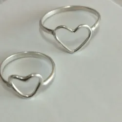 Anillo de figura 