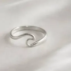 Anillo de figura