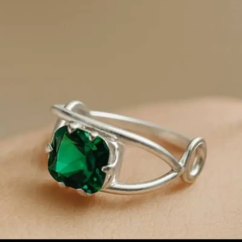 Anillo de piedra 