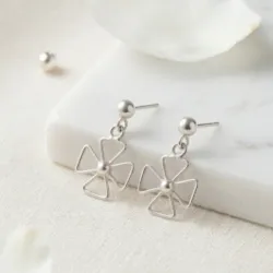 Aretes minimalistas 