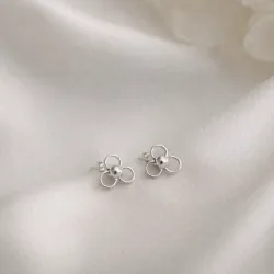 Aretes sencillos