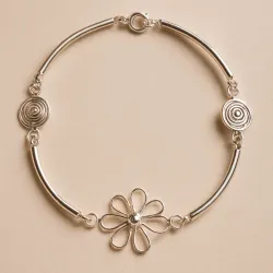 Pulsera con flores 