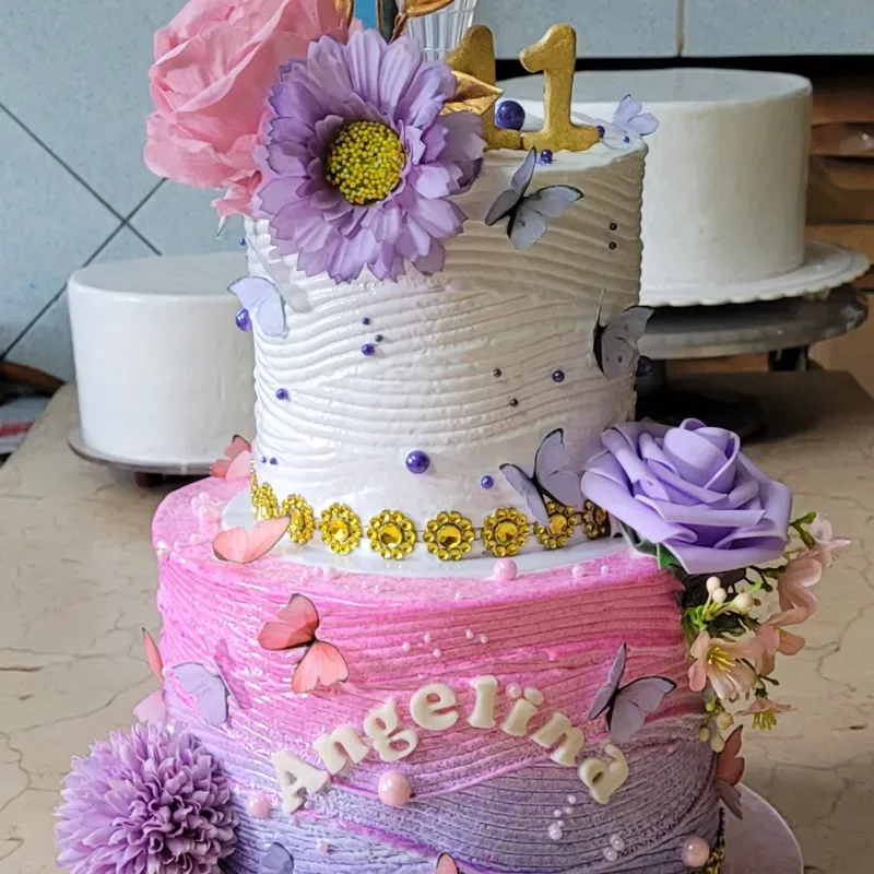 Cake 2 pisos. Mujer. 