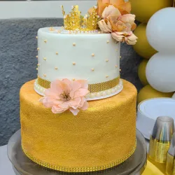 Cake 2 pisos para mujeres 