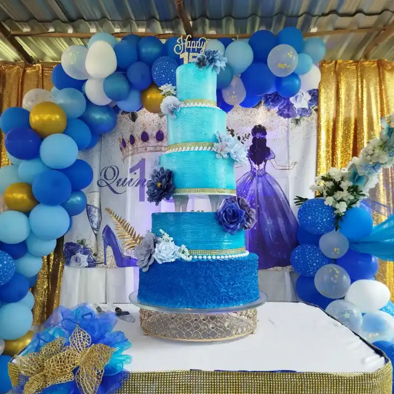 Cake de quinceañera 5p