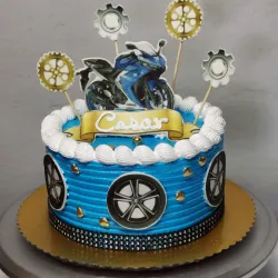 Moto Cake