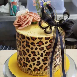 Tigresa Cake