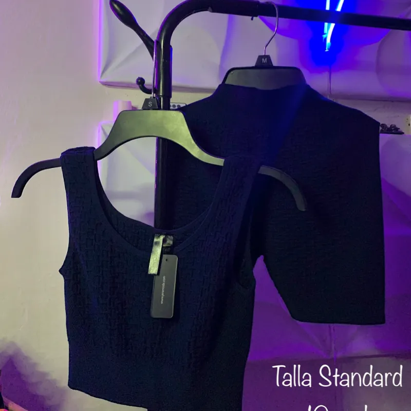 Set de top + licra Modelo 3