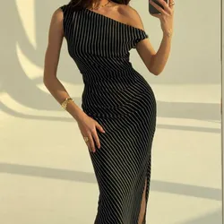 Vestido negro rayado