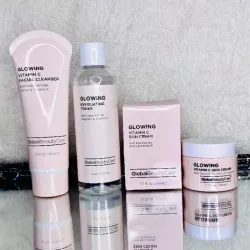 Glowin vitamina C Facial Cleanser
