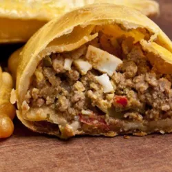 Empanada de picadillo de pollo