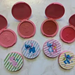 Rubor compacto de Stitch