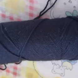 Estambre grueso negro 