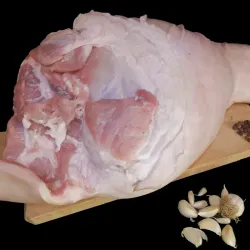 Pierna de Cerdo ( 8.5 lbs )